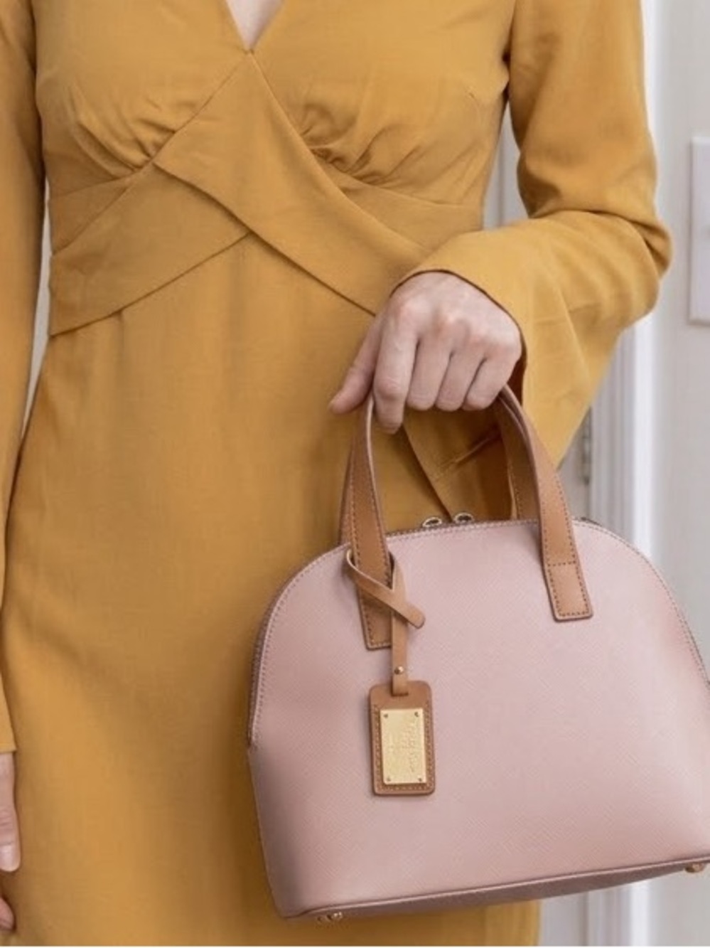 NWOT Valentina Pink Dome Bag 100% Leather - Picture 1 of 6